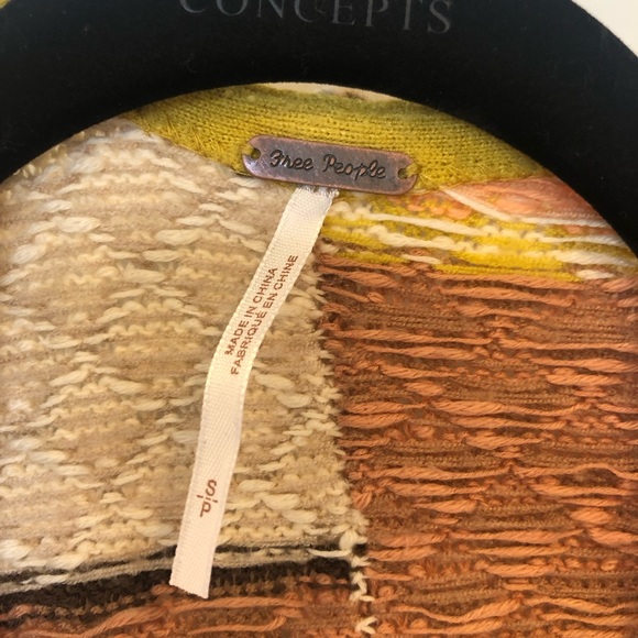 ✨LIKE NEW✨ Free People Cardigan.  Worn only a few times!  Size Small. - Picture 3 of 5